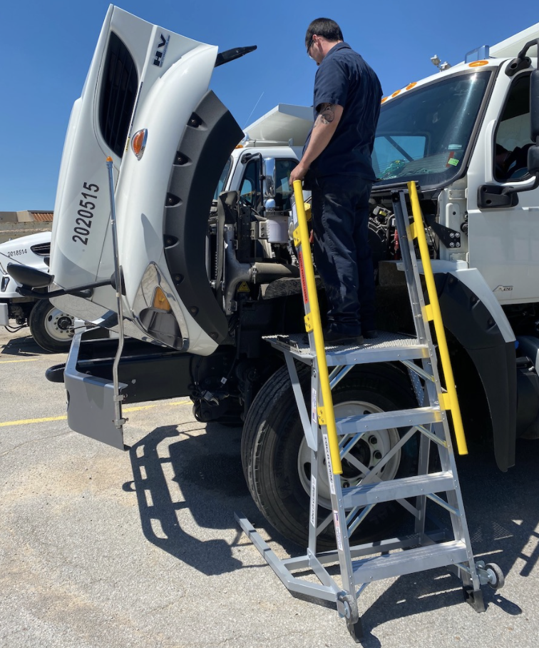 this image shows truck repair services in Gulfport, MS